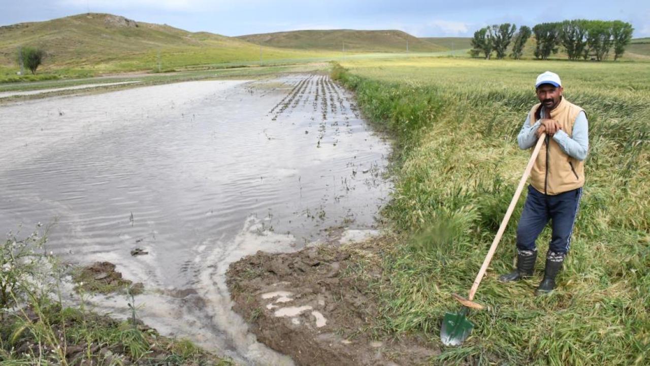 Yozgat'ta dolu ve yağmur 5 bin dönümde zarara yol açtı