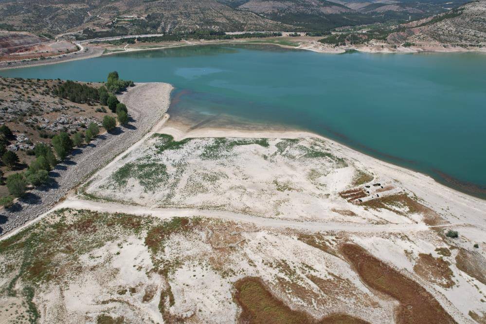 Konya Ovası'nda su kuyuları 4 ay gecikmeli çalıştırıldı
